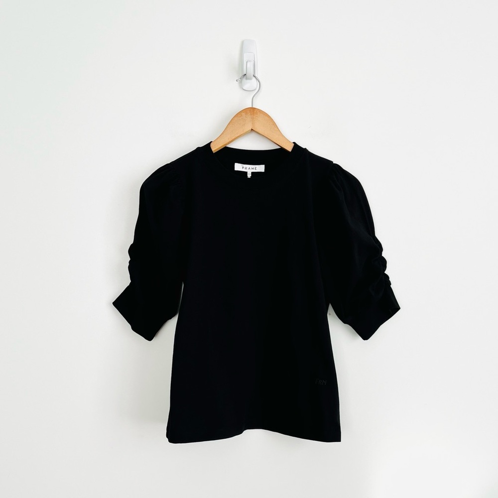 Frame Frankie Puff Sleeve Tee in black - Picture 5 of 15